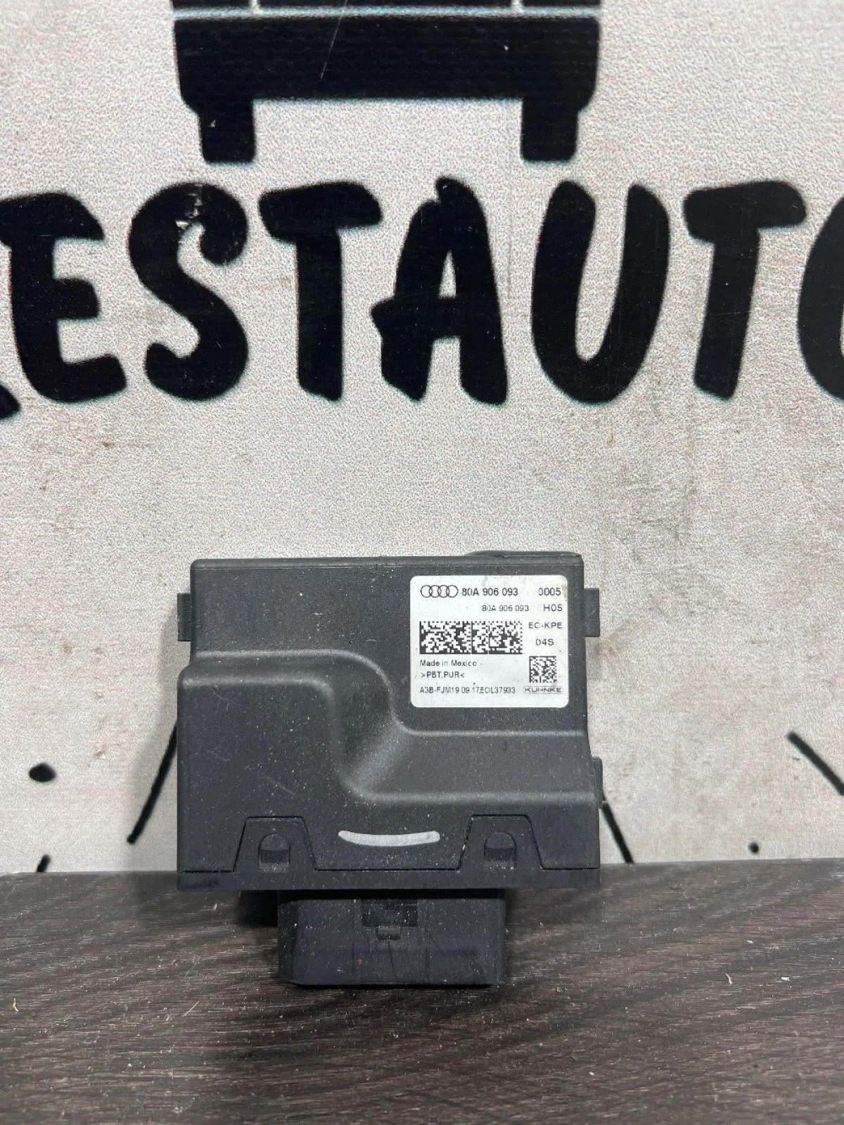 Реле топливного насоса Audi Q5 II (2016—2020), фото 1