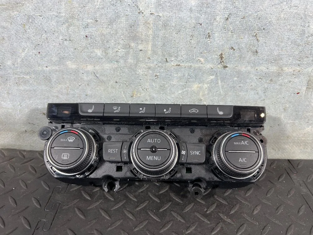 Блок управления климатической установкой Volkswagen Tiguan II (2016—2020), фото 1