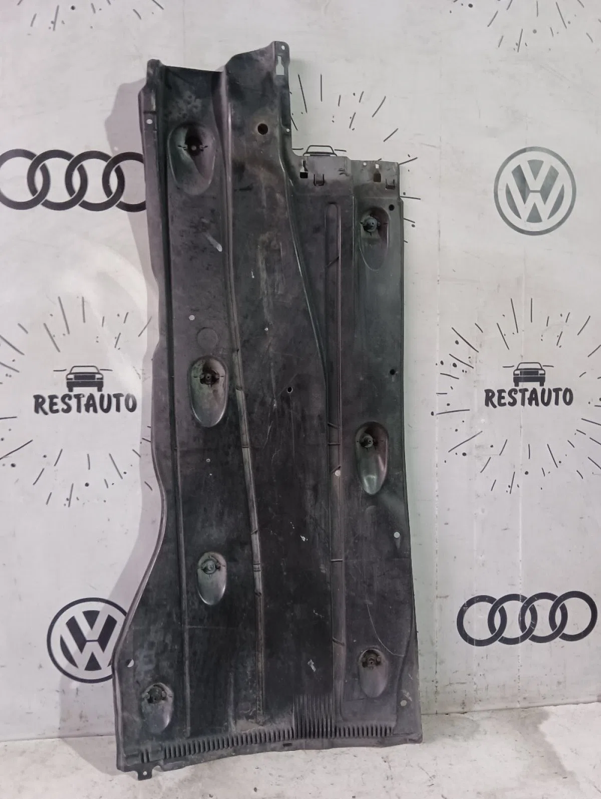 Защита днища кузова Volkswagen Golf Mk7 (2012—2017), фото 1