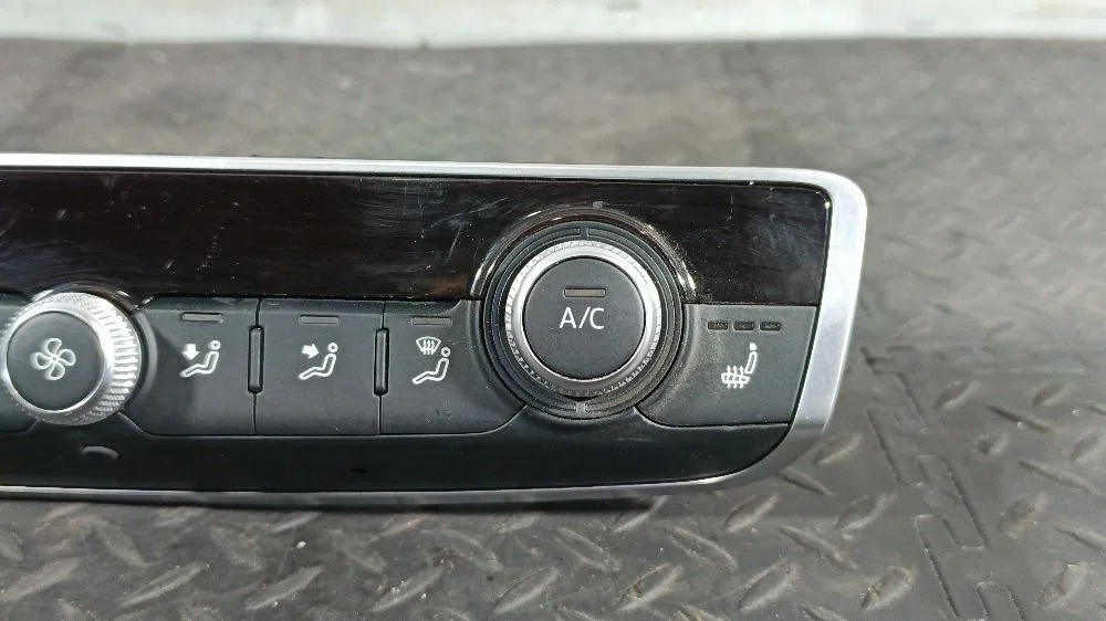 Блок управления климат-контролем Audi A3 8V (2012—2016), фото 1
