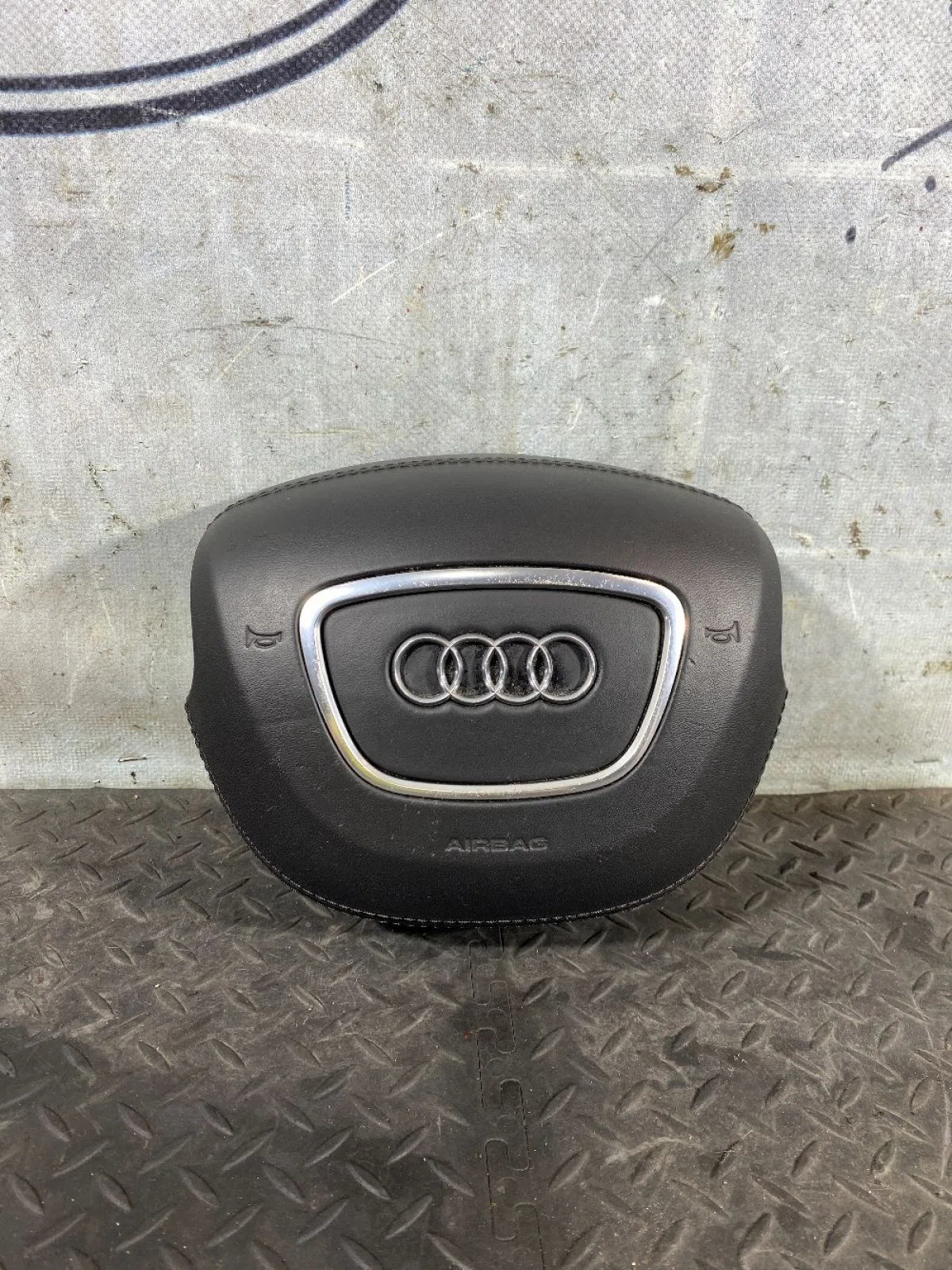 Подушка безопасности в рулевое колесо Audi A8 D4 (2010—2014), фото 1