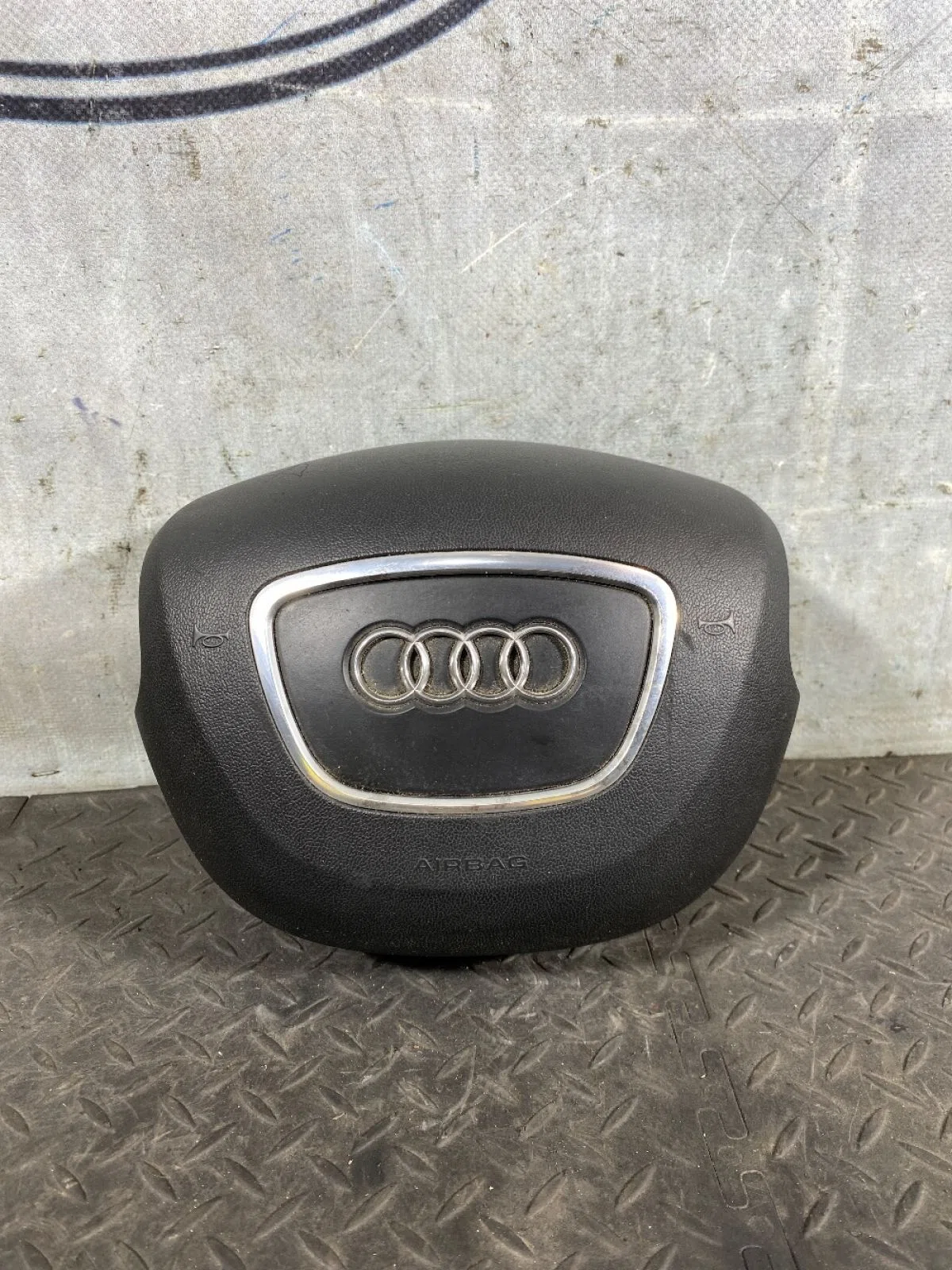 Подушка безопасности в рулевое колесо Audi A6 C7 (2011—2014), фото 1
