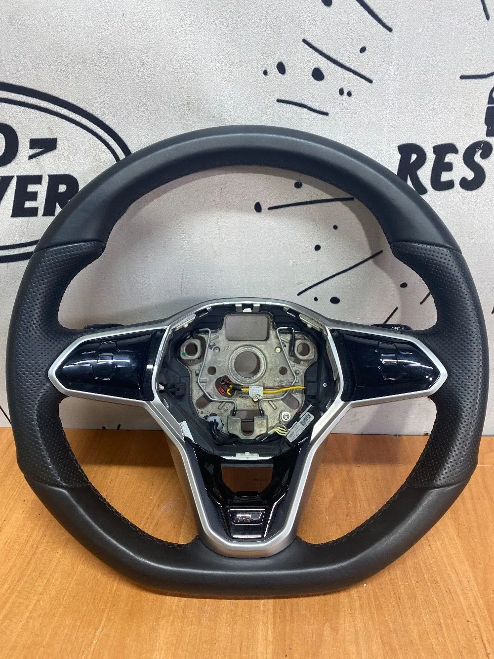 Руль (рулевое колесо) Volkswagen Touareg III (2018—2023), фото 1