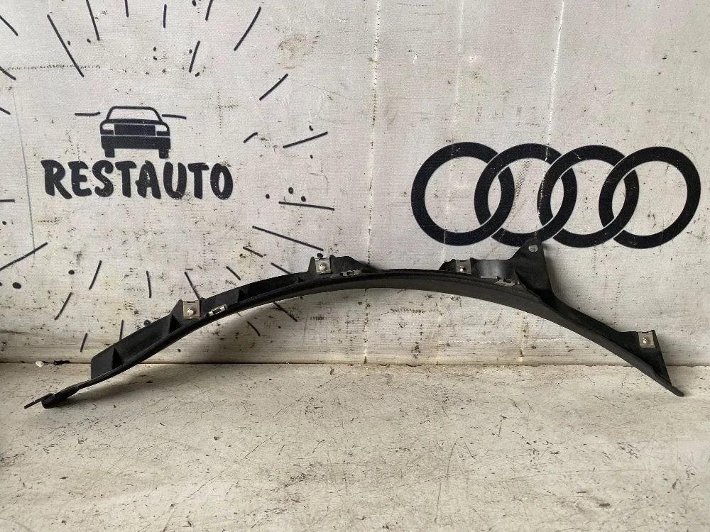 Брызговик передний левый Audi Q8 I (2018—2023), фото 1