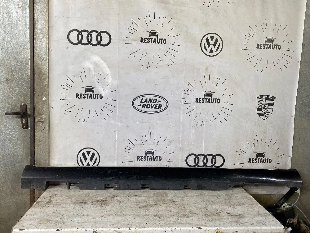 Накладка порога левого Audi A8 D4 (2010—2014), фото 1