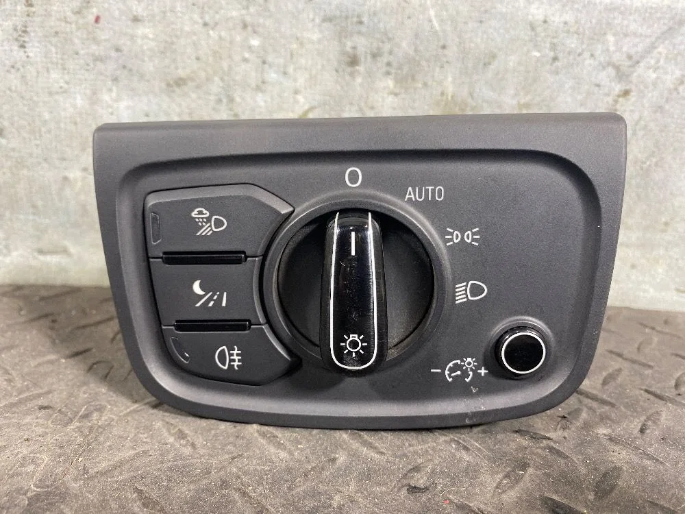 Кнопка света фар Audi A8 D4 (2010—2014), фото 1