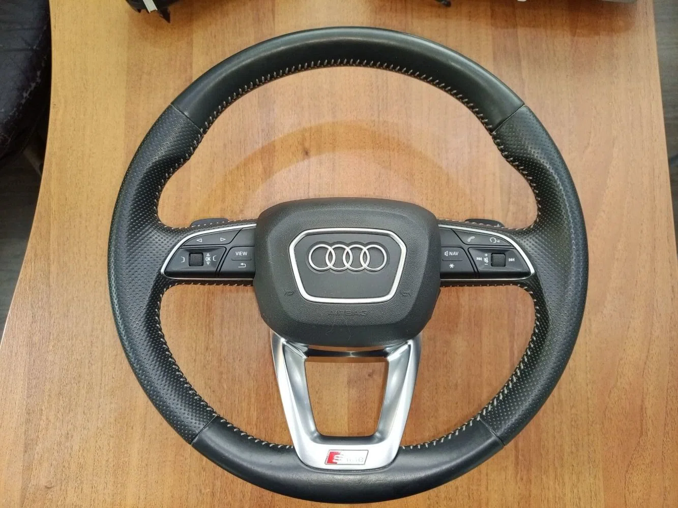 Руль (рулевое колесо) Audi Q7 4M (2015—2020), фото 1