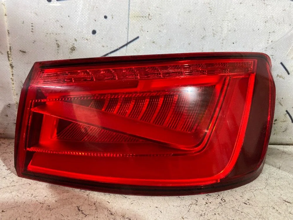 Фонарь задний наружный правый Audi A3 8V (2012—2016), фото 1