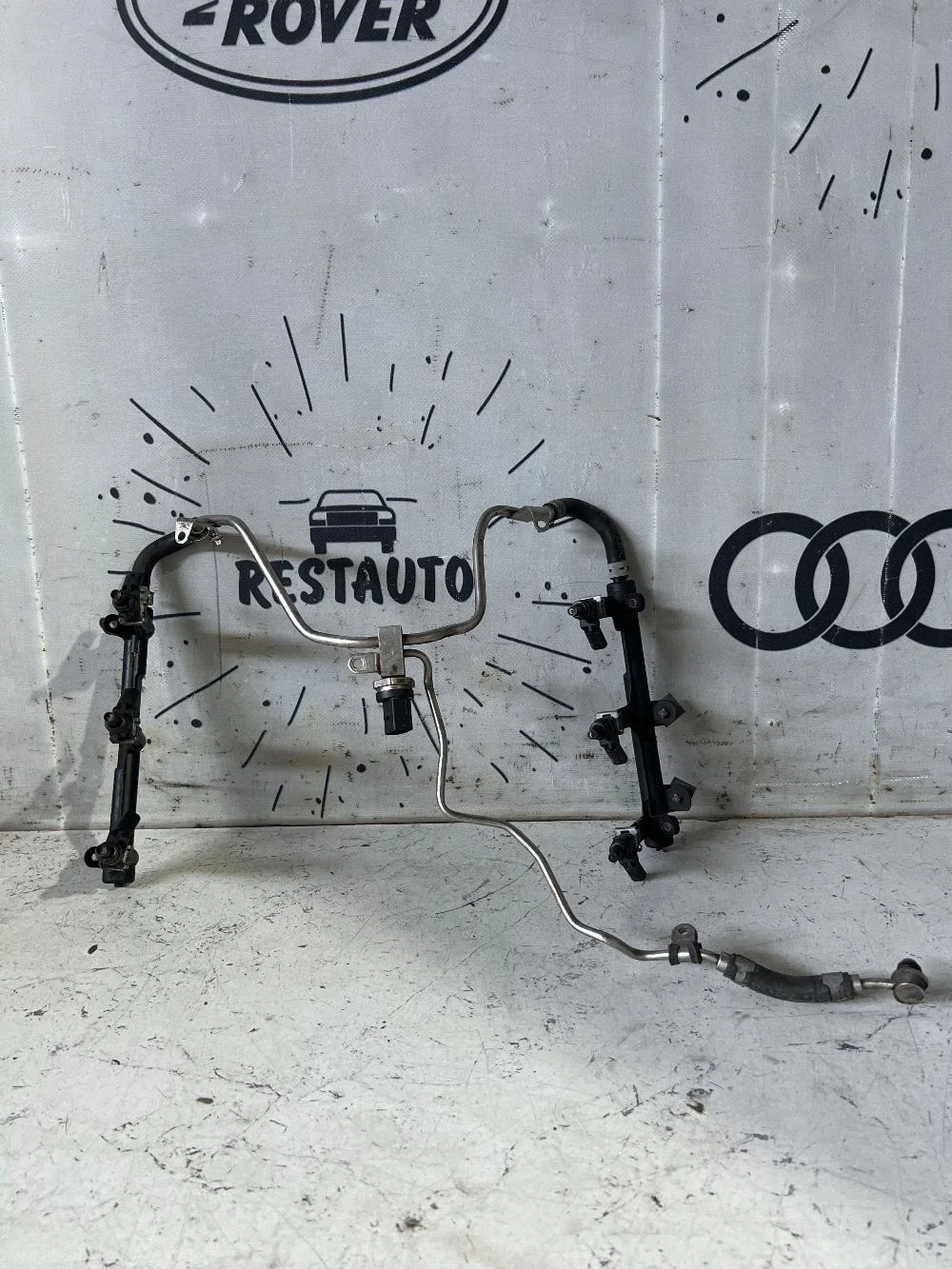 Рейка топливная (рампа) Audi A6 C7 рестайлинг (2014—2018), фото 1