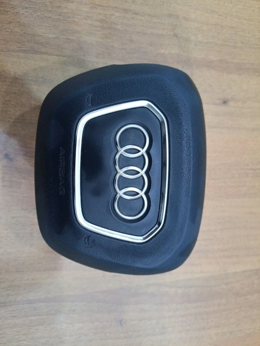 Подушка безопасности в рулевое колесо Audi Q3 II (2018—2026), фото 1