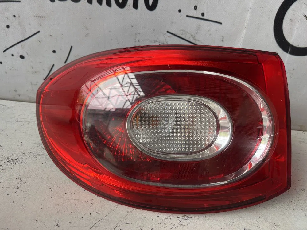 Фонарь задний наружный левый Volkswagen Tiguan I (2007—2011), фото 1