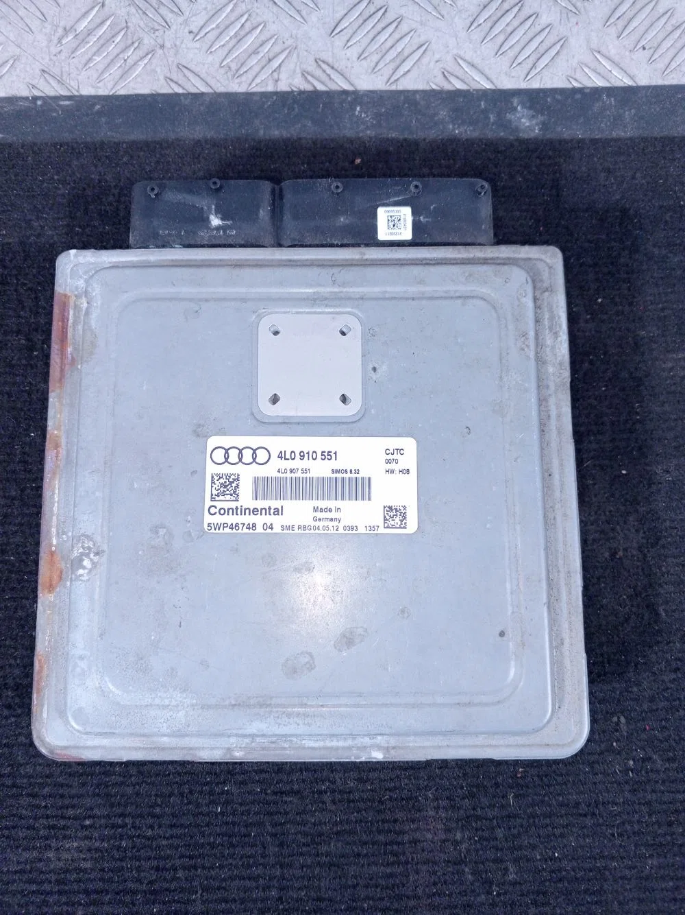 Блок управления двигателем Audi Q7 4L рестайлинг (2009—2015), фото 1
