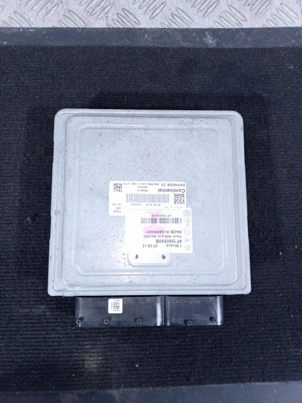 Блок управления двигателем Audi A6 C6 рестайлинг (2008—2011), фото 1