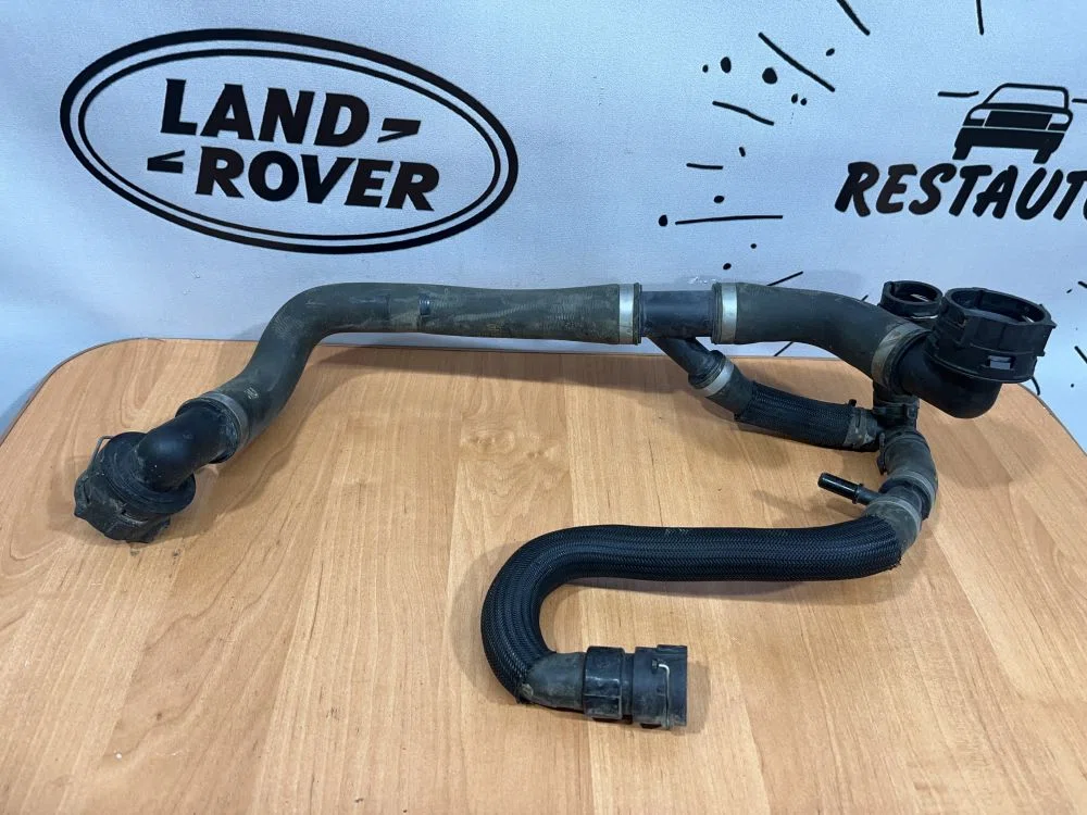 Патрубок системы охлаждения Land Rover Discovery Sport I (2014—2019), фото 1