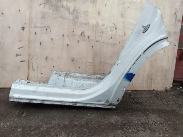 Порог левый Volkswagen Teramont I (2017—2021)