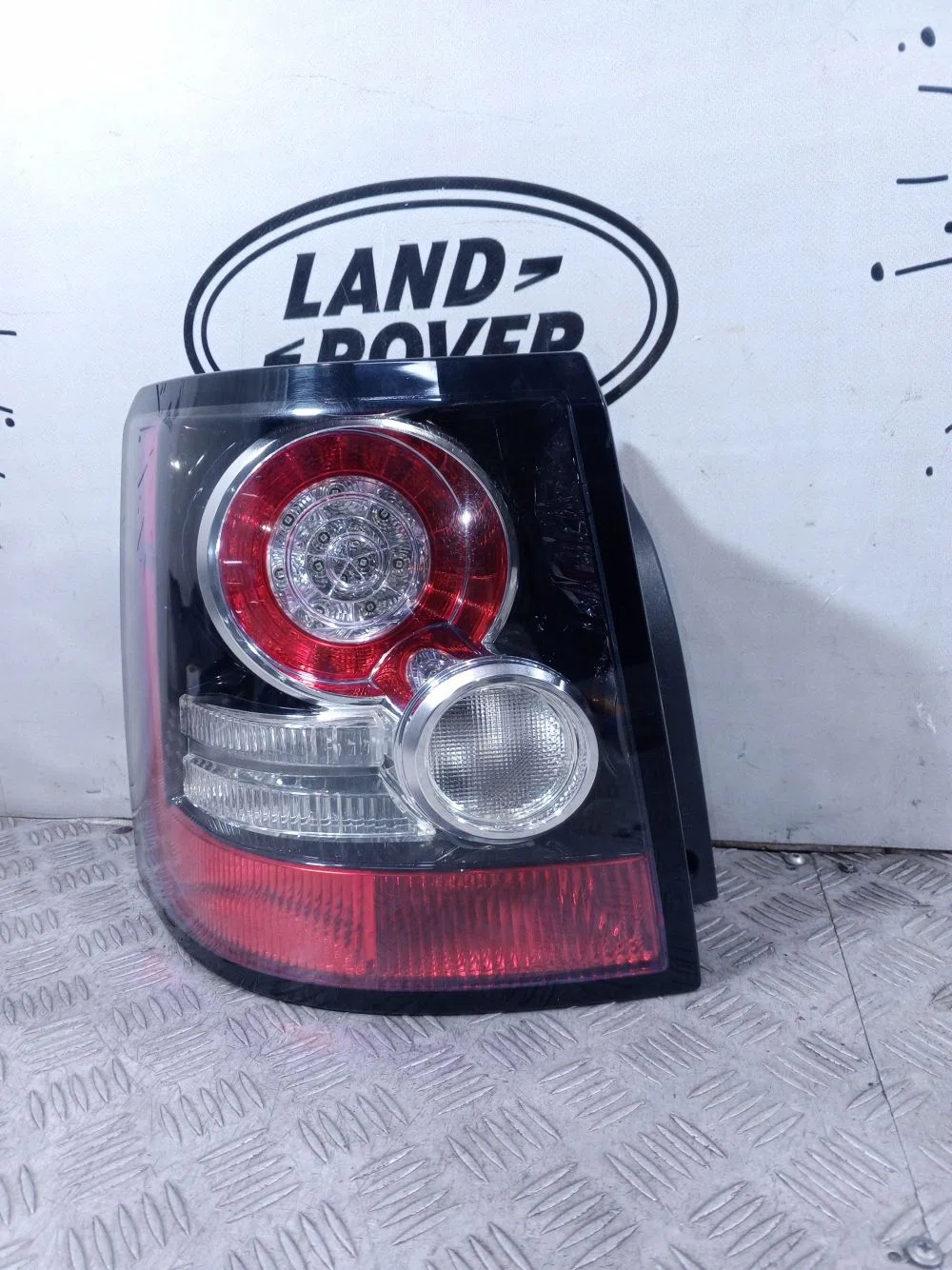 Фонарь задний левый Land Rover Range Rover Sport I рестайлинг (2009—2013), фото 1