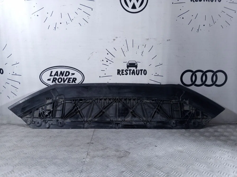 Пыльник бампера переднего Audi A4 B9 (2015—2020), фото 1