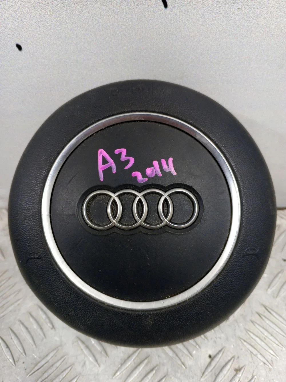 Подушка безопасности в рулевое колесо Audi A3 8V (2012—2016), фото 1