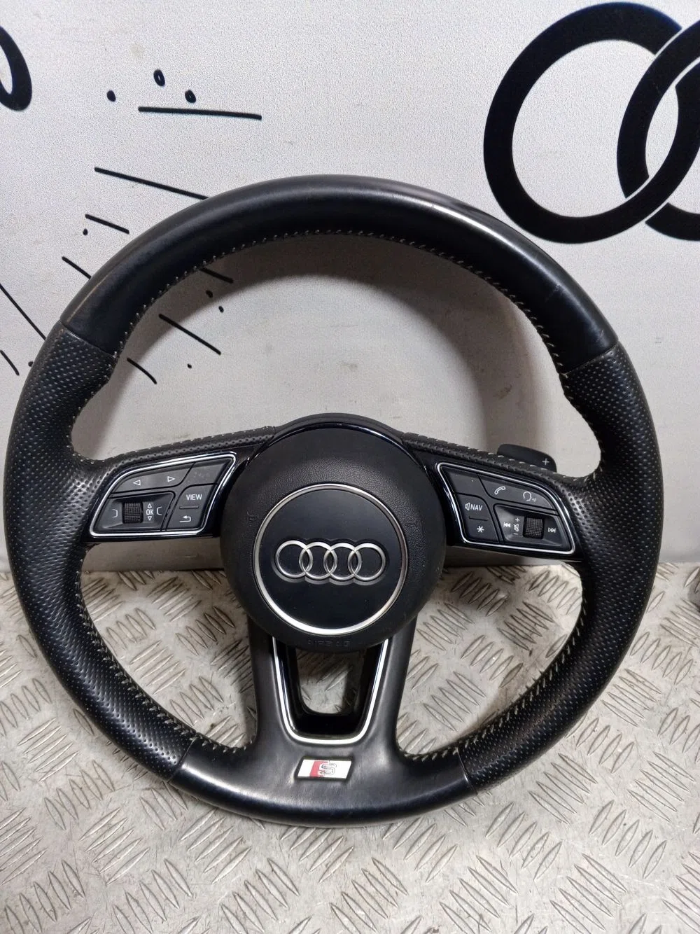 Руль (рулевое колесо) Audi A4 B9 (2015—2020), фото 1