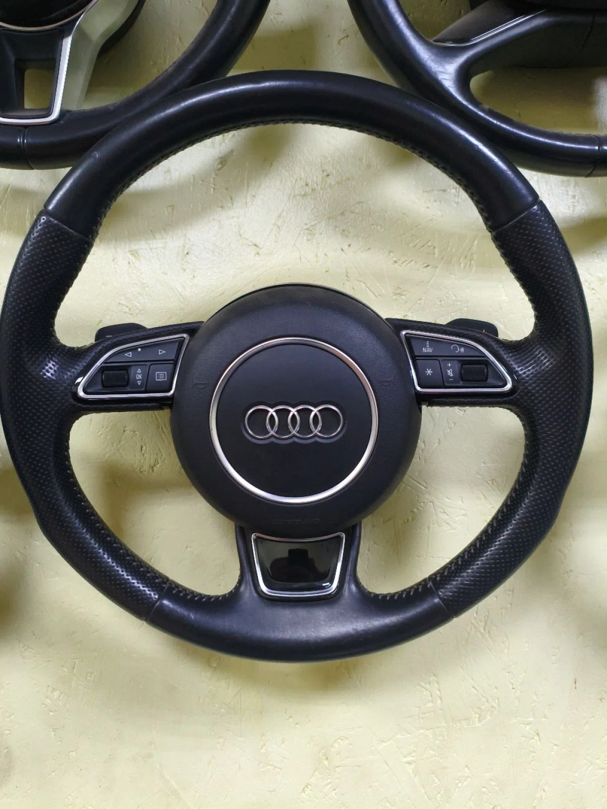 Руль (рулевое колесо) Audi Q3 I (2011—2014), фото 1