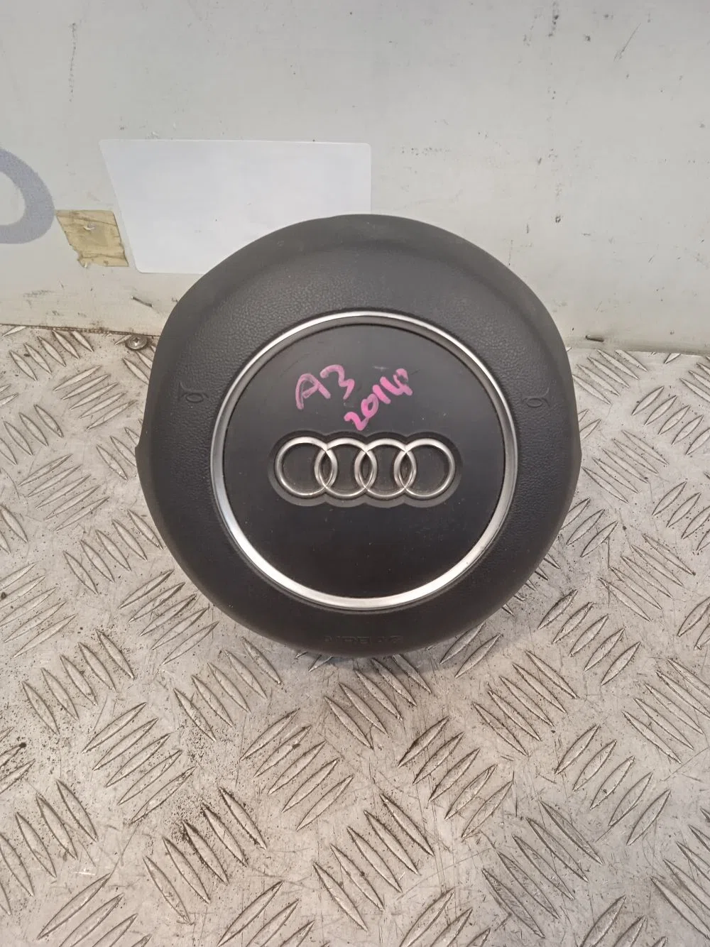 Подушка безопасности в рулевое колесо Audi A3 8V (2012—2016), фото 1