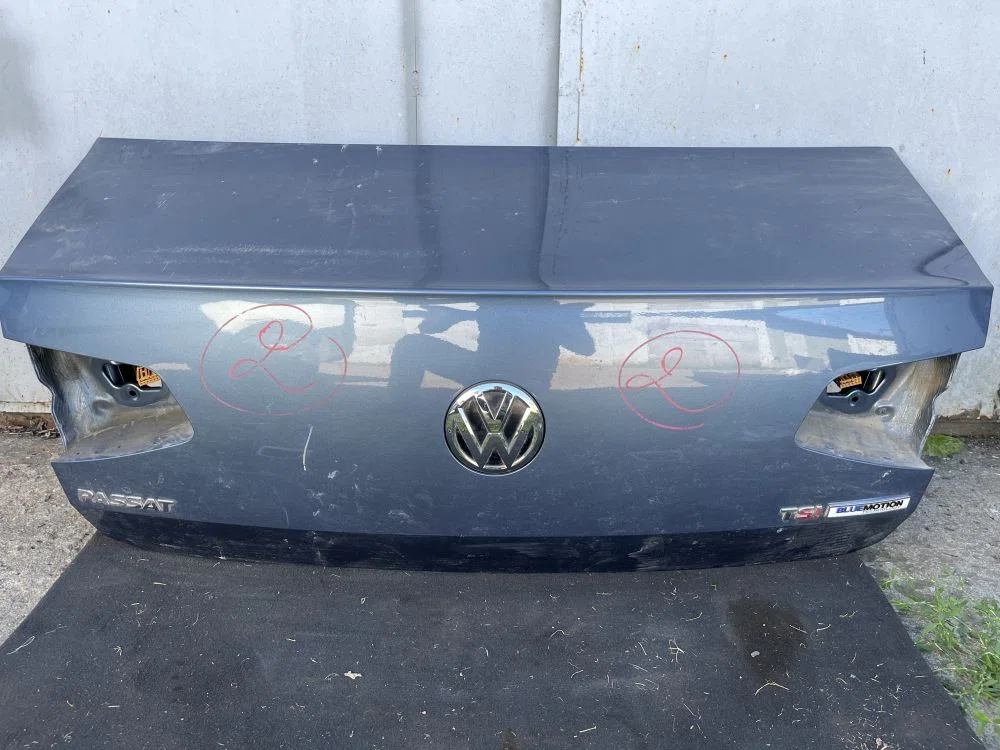 Крышка (дверь) багажника Volkswagen Passat B8 (2014—2020), фото 1