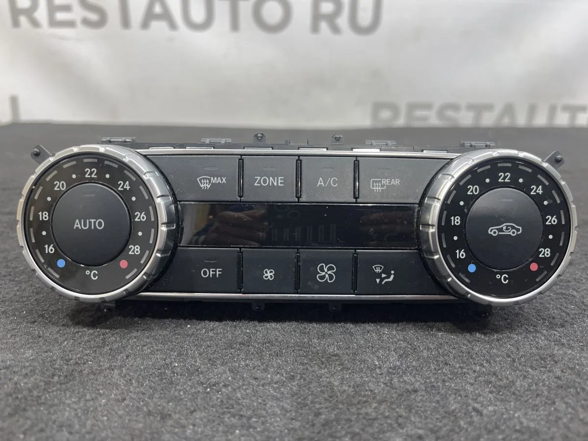 Блок управления климатической установкой Mercedes-Benz GLK-класс X204 рестайлинг (2012—2015), фото 1