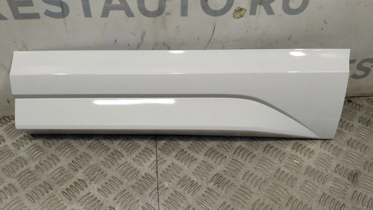 Накладка двери задней левой Audi Q3 I рестайлинг (2014—2018), фото 1