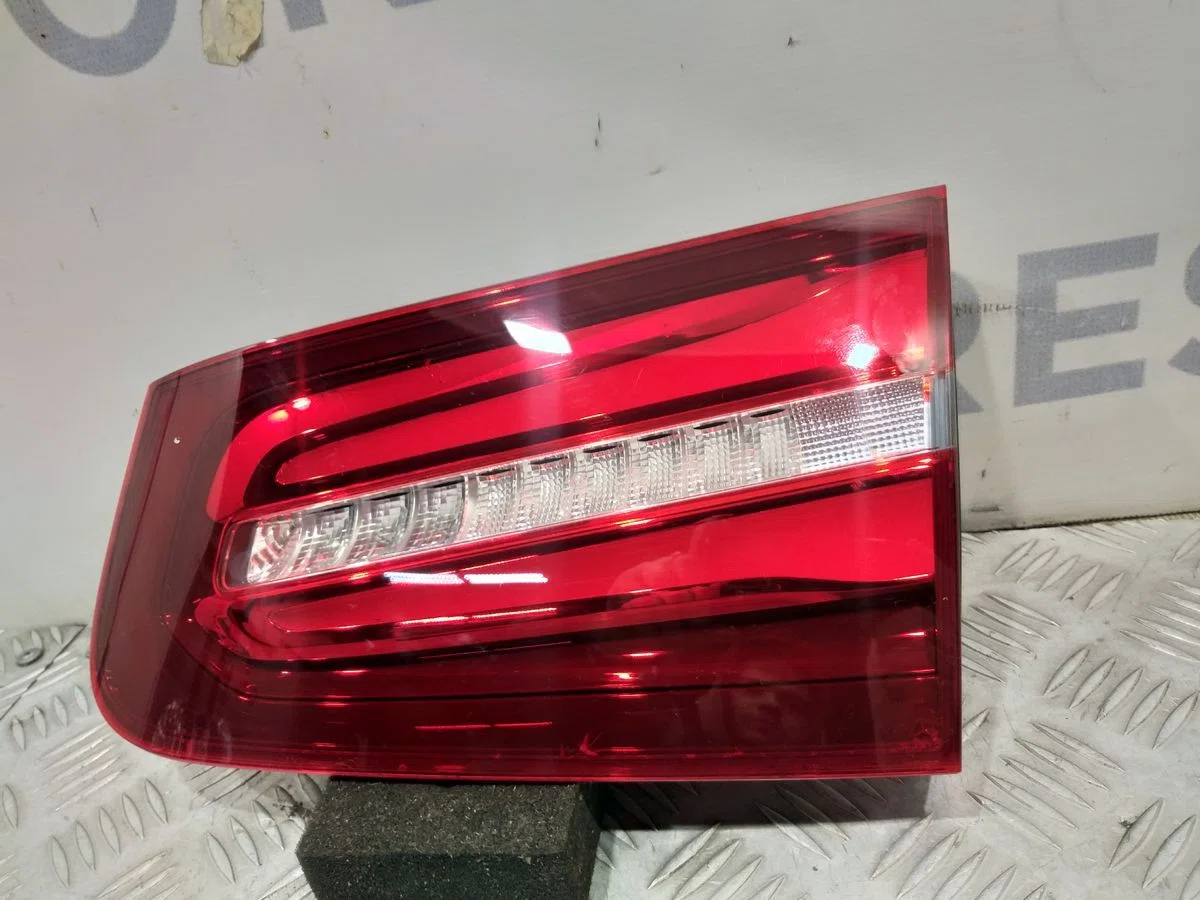 Фонарь задний внутренний правый Mercedes-Benz GLC-класс X253 (2015—2019), фото 1