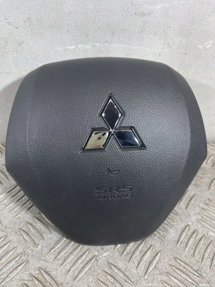 Подушка безопасности в рулевое колесо Mitsubishi Outlander III рестайлинг 2 (2015—2018), фото 1