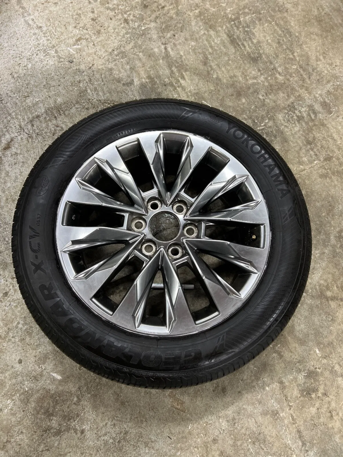 Запаска Toyota Land Cruiser 300 265/55R20, фото 1