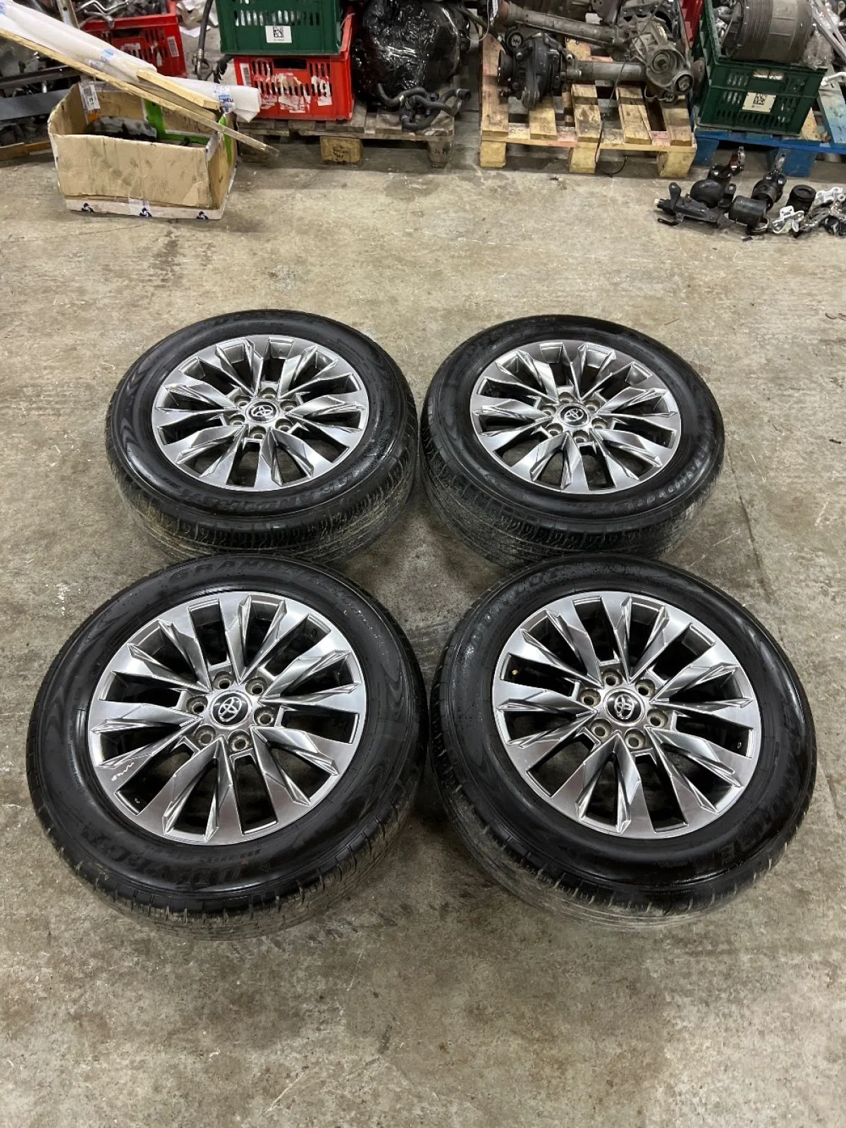 Колёса Toyota Land Cruiser 300 265/55R20, фото 1