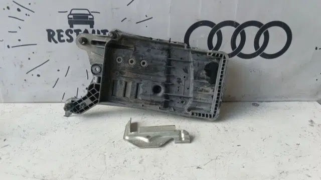 Кронштейн аккумулятора Audi Q3 II (2018—2026)