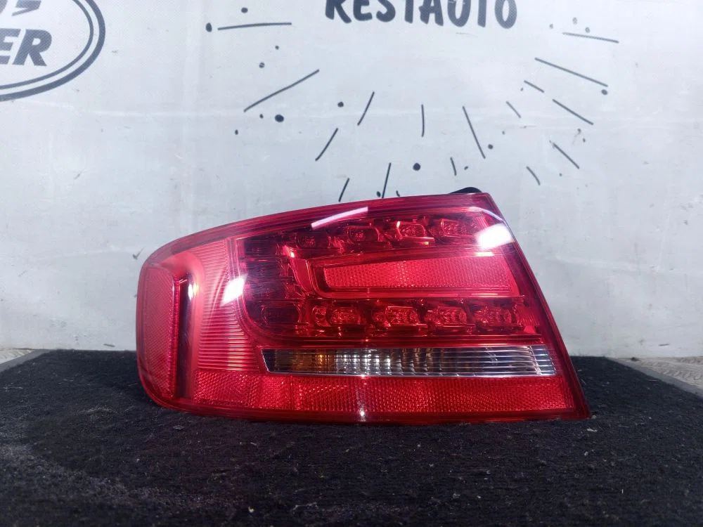 Фонарь задний наружный левый Audi A4 B8 (2007—2012), фото 1