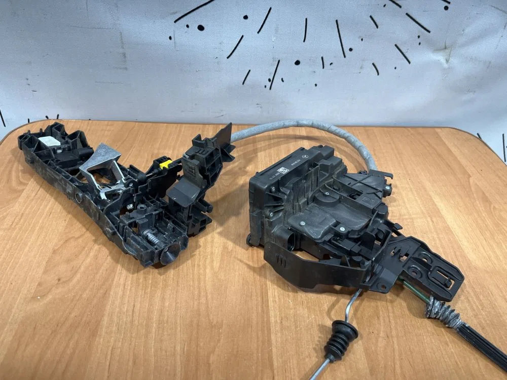 Замок двери передней правой Mercedes-Benz E-класс W213/S213/C238/A238 (2016—2021), фото 1