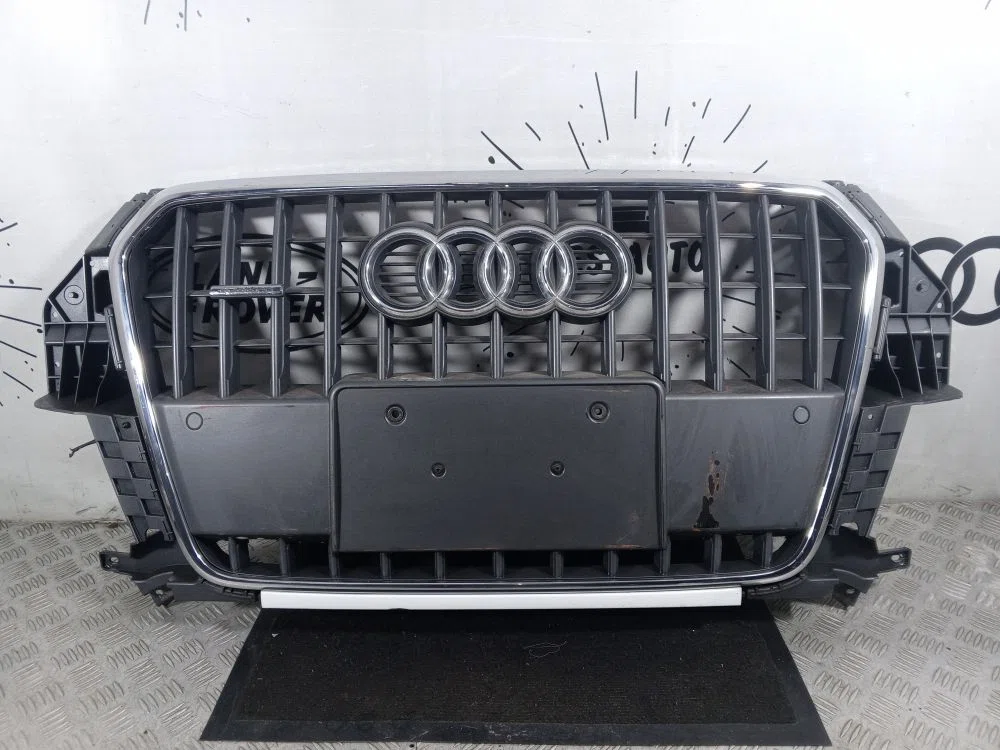 Решетка радиатора Audi Q3 I (2011—2014), фото 1