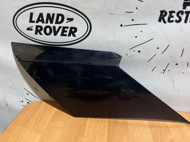 Накладка стойки задней правой Land Rover Range Rover Velar I (2017—2025)