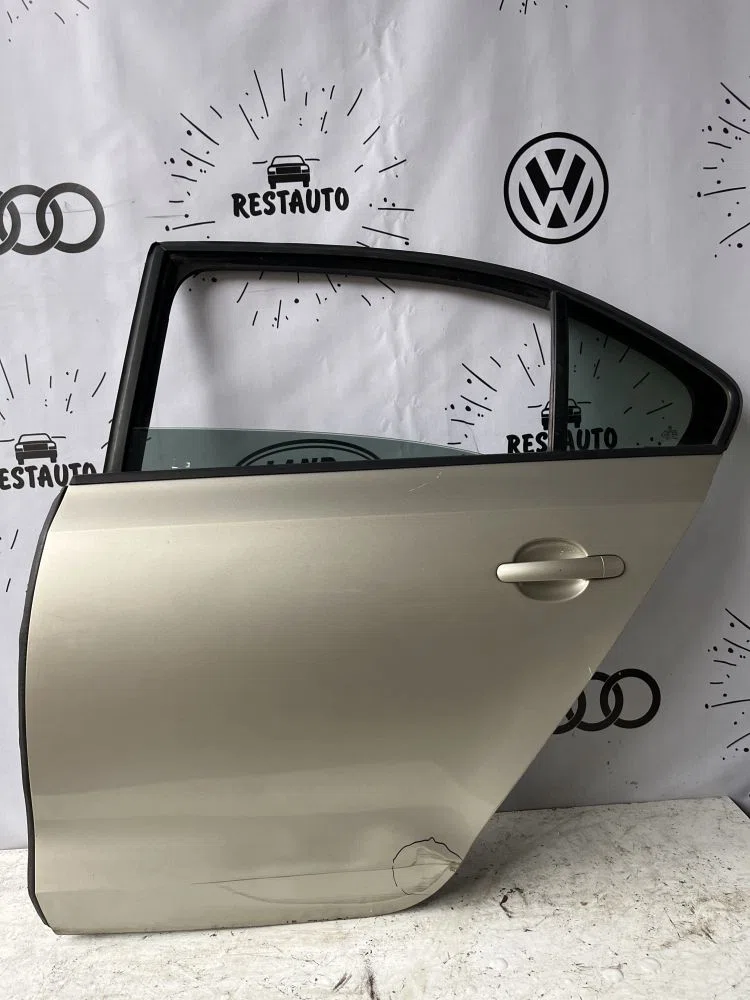 Дверь задняя левая Volkswagen Jetta VI (2010—2015), фото 1