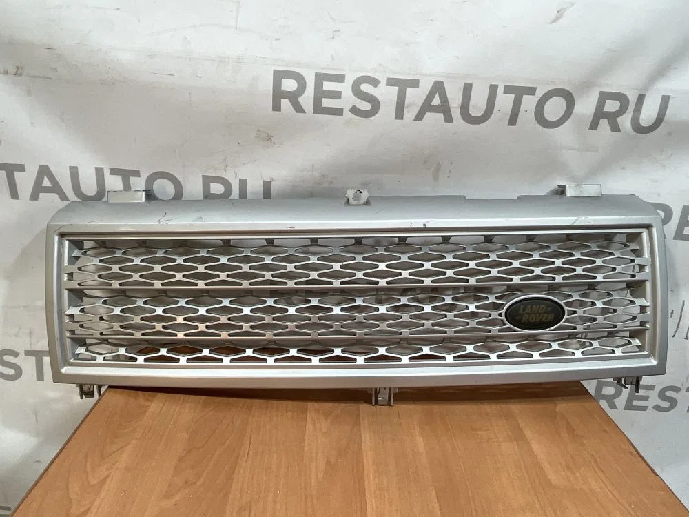 Решетка радиатора Land Rover Range Rover III рестайлинг 2 (2009—2012), фото 1