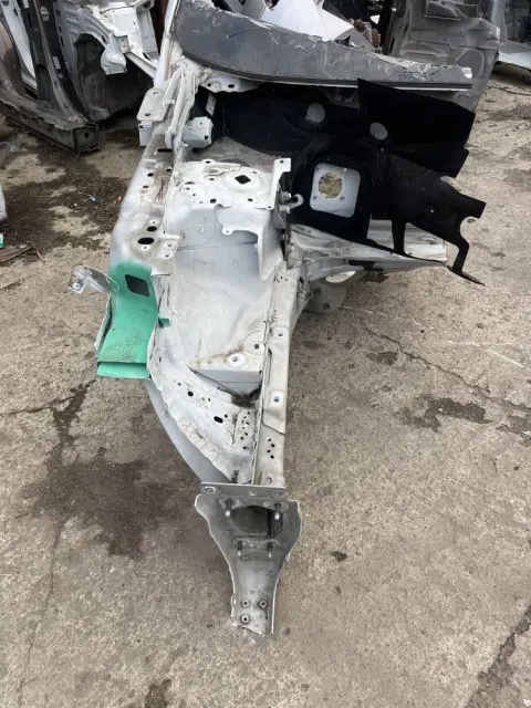 Четверть передняя правая Land Rover Discovery Sport I (2014—2019)