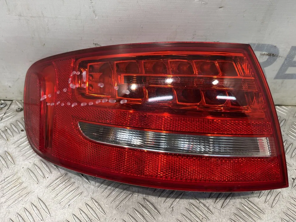 Фонарь задний наружный левый Audi A4 B8 (2007—2012), фото 1