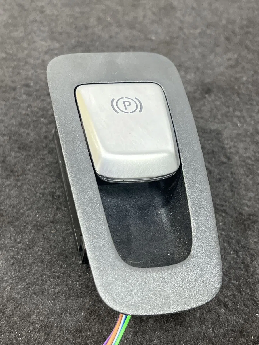Кнопка фиксатора стояночного тормоза Mercedes-Benz E-класс W213/S213/C238/A238 (2016—2021), фото 1