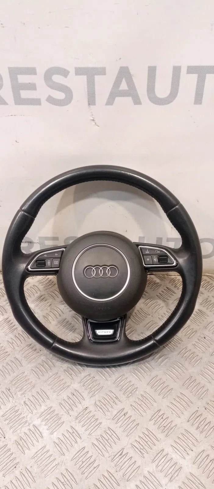 Руль (рулевое колесо) Audi A6 Allroad Quattro C7 рестайлинг (2014—2019), фото 1