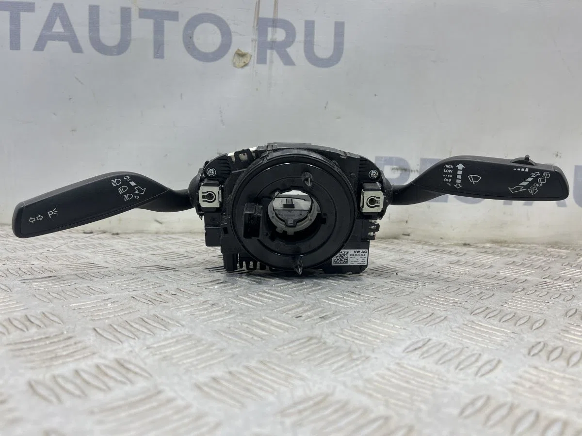 Переключатель подрулевой Audi A1 8X (2010—2015), фото 1