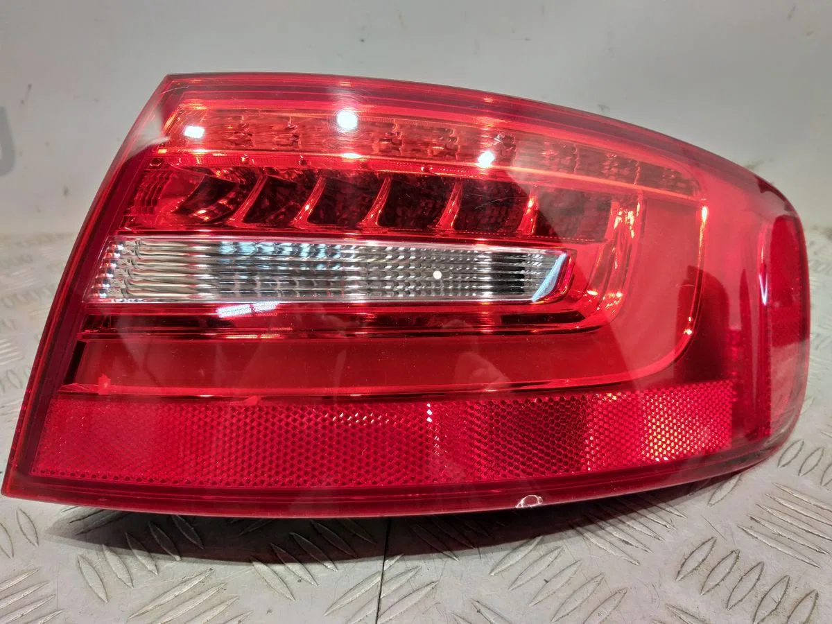 Фонарь задний наружный правый Audi A4 B8 рестайлинг (2011—2015), фото 1