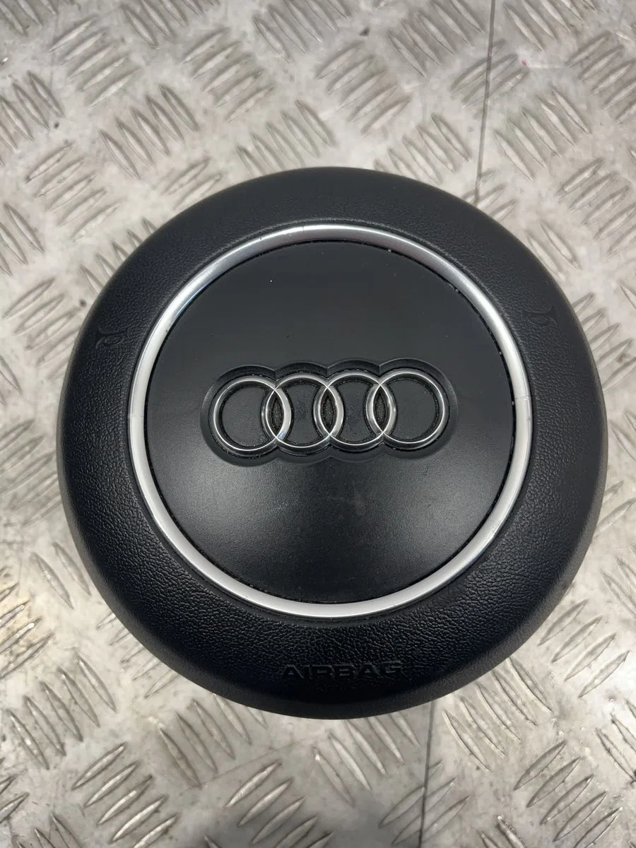 Подушка безопасности в рулевое колесо Audi A4 B8 (2007—2012), фото 1