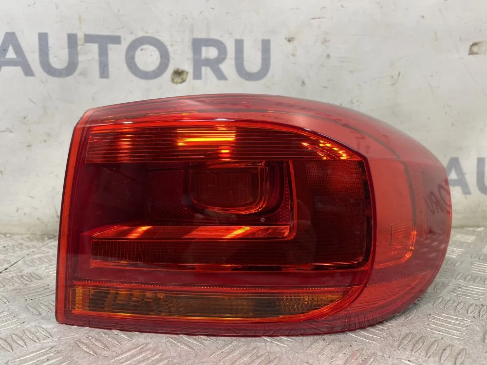 Фонарь задний правый Volkswagen Tiguan I рестайлинг (2011—2019), фото 1