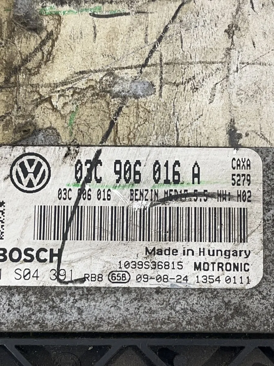 Блок управления двигателем Volkswagen Golf Mk6 (2008—2016), фото 1