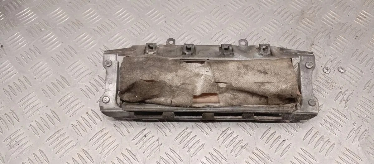 Подушка безопасности нижняя (для колен) Toyota Land Cruiser 200 (2007—2012), фото 1