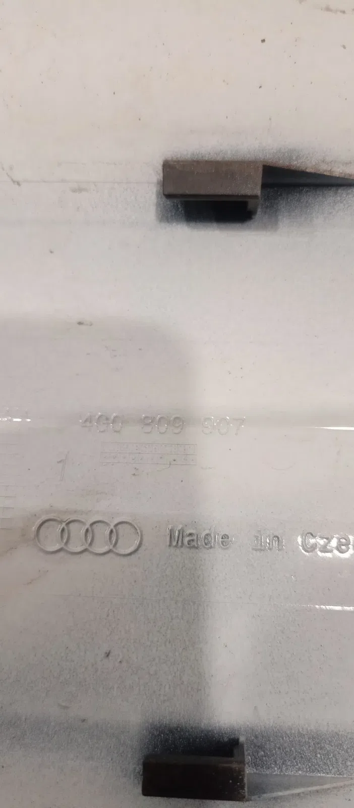 Накладка на лючок бензобака Audi A6 C7 (2011—2014), фото 1